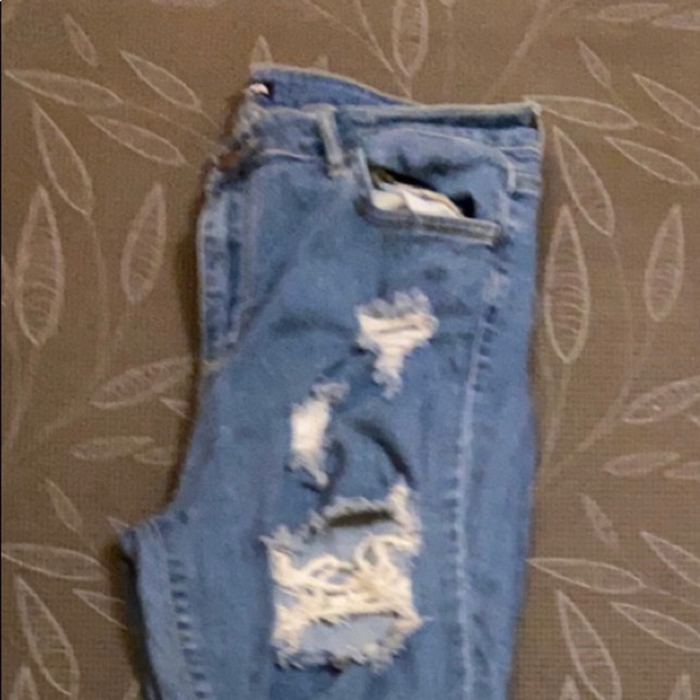 FASHION NOVA JEANS